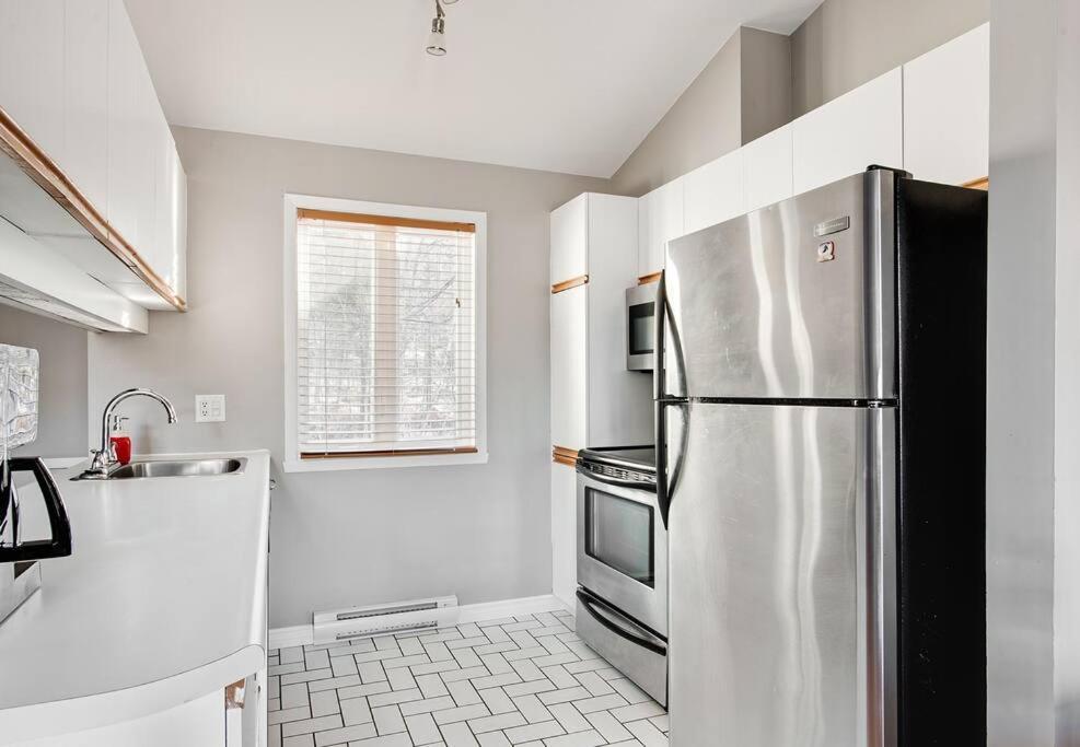 Le Cozy-Condo A Louer A Стонгем Екстер'єр фото